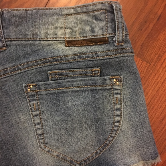 Jolt jean shorts! - Picture 6 of 6